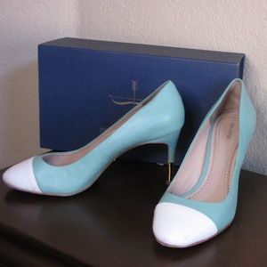 Pour La Victoire Mint Cap Toe Leather Pumps US 9.5